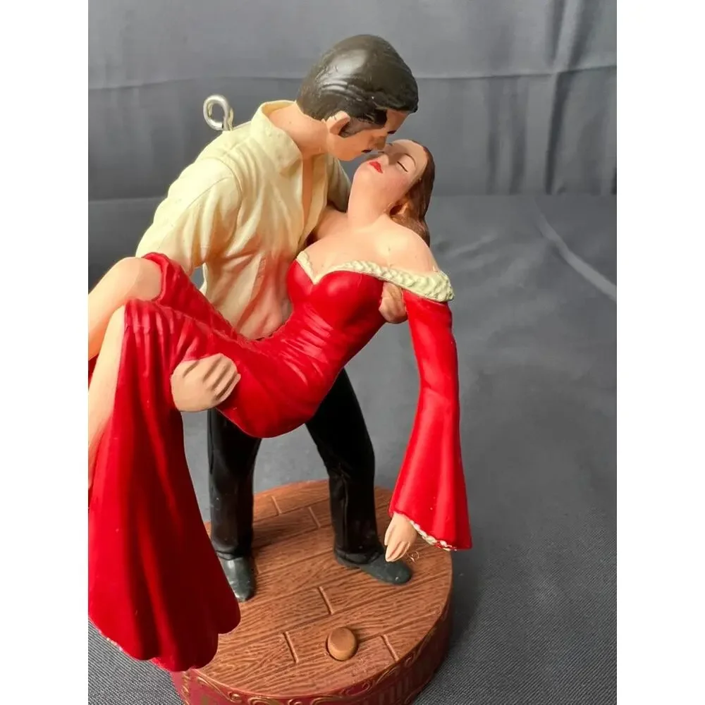 Gone with the Wind Hallmark Keepsake Ornament Works!